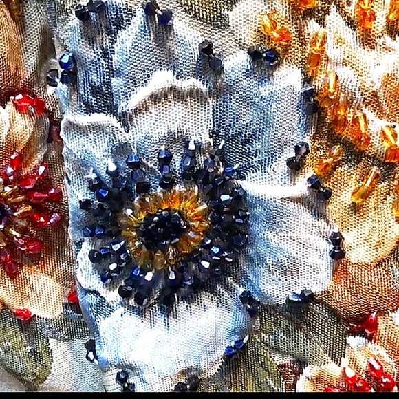 ❤️RESERVED. NWT Stunning Jacket with 3D Hand saw Flowers  Beads. X - Picture 13 of 16